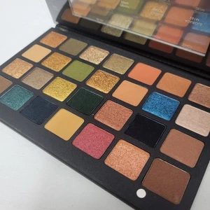 NUEVO Paleta de sombras de ojos Natasha Denona Metropolis 15 tonos de color espejo incorporado - Imagen 1 de 7