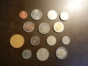LOTTO DI (26) TUTTE DIVERSE CIRCOLATE *MONETE STRANIERE*. TUTTI I DIVERSI PAESI! - Foto 1 di 4