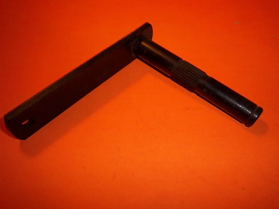 NEW ROPER PITMAN SHAFT 156365 OEM AYP1 - Image 1 of 1