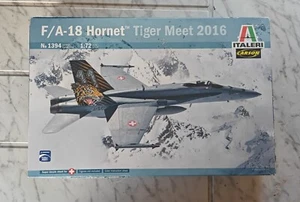 F/A-18 Hornet Tiger Meet 2016 kit de construcción de avión 1:72 Italeri n.º 1394 en embalaje original - Imagen 1 de 2