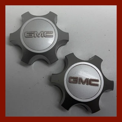 TWO 2013 - 2017 GMC Acadia SILVER Center Cap P/N 9597973 13 14 15 16 17 T70 - Изображение 1 из 4