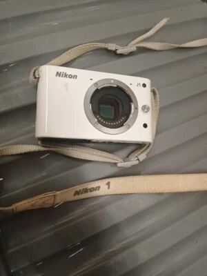 Nikon 1 J1 - 10.1MP Digital Camera White - Body Only  - Image 1 of 4