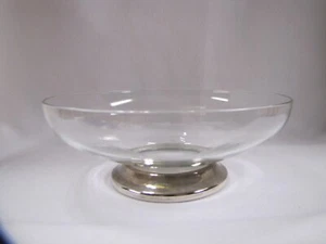 Vintage Glass Bowl with Silver Plated Footed Base Unique Silversmith Studios - Picture 1 of 5