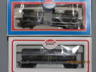 Model Power ho scale tanker cars (2-car set) - Image 1 of 2