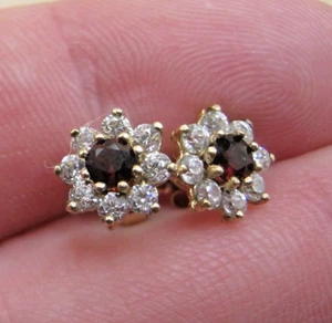 Aretes vintage de oro amarillo de 9k granate con racimo - Imagen 1 de 4