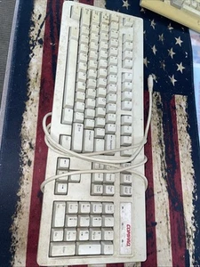 Vtg Compaq RT101 Mechanical Clicky Keyboard Wired P/S Connection Retro PC3 - Picture 1 of 5
