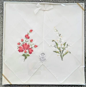 NEW BOX Vintage DESCO Rose Lilies Set 2 Handkerchief Switzerland Embroidered - Picture 1 of 8