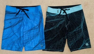 Lot Of 2 Boys SCALES Surf & Slay CAST NETS Board SHORTS - Green & Blue - Size 28 - Picture 1 of 3