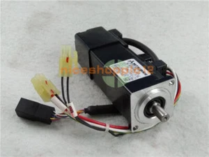 One Mitsubishi Servo Motor HC-KFS053BL-S18 HCKFS053BLS18 Used - Picture 1 of 1
