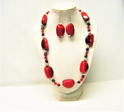 Conjunto de collar/pendientes gruesa gema roja con cuentas de vidrio brillante/plata  Foto 1 de 4