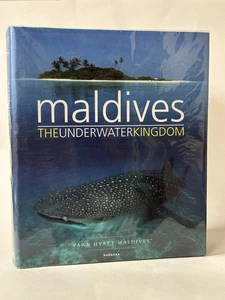 Maldives: The Underwater Kingdom. Isley. 2011 1st Edition Coffee Table Book DVD - Picture 1 of 6