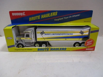 Semi-reboque Buddy L Brute Haulers Buddy L Motorsports Racing Peterbuilt #2552 - Imagem 1 de 4