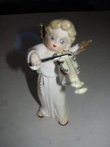 Statuina porcellana vintage angelo di Natale che suona violino Napco 5" - Foto 1 di 6