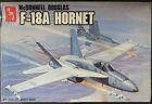AMT Ertl 1/72nd Maßstab F-18A Hornet Kit Nr. 8802 keine Aufkleber!!