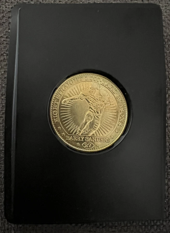 1997年Pinnacle金币-NFL名人堂球员巴里·桑德斯底特律狮子 — 第 1/1 张图片