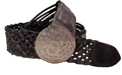 Cinturón concho martillado cuero marrón tejido Nine West Foto 1 de 4