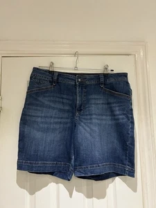 Lee Platinum Label Ladies Denim Shorts, Blue Fade Design. Size 12 Medium - Picture 1 of 8
