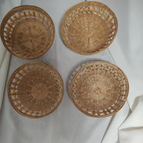 Small Woven Baskets / Lot of 4 Cover