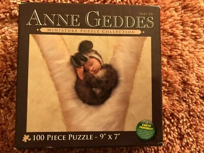 Anne Geddes Miniture 拼图系列 100 件“Furry Baby Bear”9 x 7 — 第 1/4 张图片