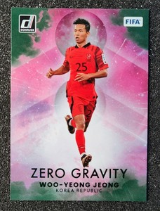 Woo-Yeong Jeong - 2023 Donruss Soccer - ZERO GRAVITY GREEN - #14 Korea Republic 