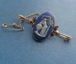 LARGE Attractive 9ct Rose Gold Blue WEDGEWOOD Classical Cameo Brooch c1910/20s - Picture 1 of 6