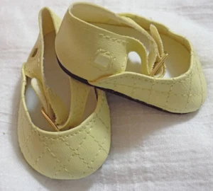 NUEVO zapatos de vestir color amarillo para American Girl.  Hebilla delantera - Imagen 1 de 2