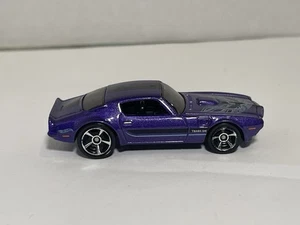 2011 Hot Wheels - Pontiac Firebird - V5304 - purple stock +++ - Picture 1 of 7