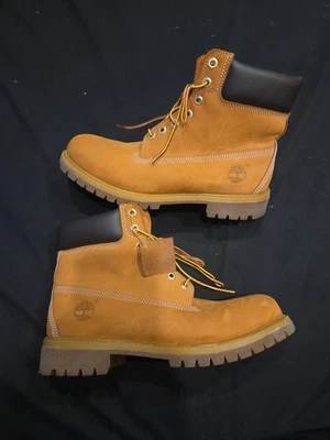 TIMBERLAND Stivali Uomo Nubuck 6 Pollici Impermeabili 10061 Taglia 10,5 Marrone Medio - Immagine 1 di 4