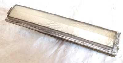 1975-79 LINCOLN CONTINENTAL TOWN CAR OEM PILLAR OPERA LIGHT - Image 1 of 3