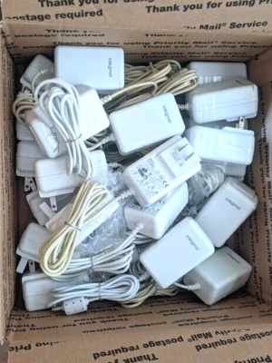 26 x Creative ZEN TESA1-050240 Adaptador de corriente/Cargador de pared Elegante Foto/Visión M/W Foto 1 de 4