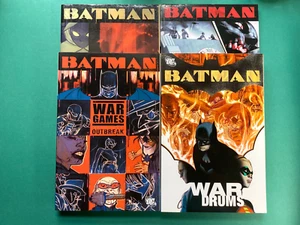 Batman War Games Act 1-3 + War Drums Outbreak Tides Endgame TPB VF-NM (DC 2005) - Imagen 1 de 10
