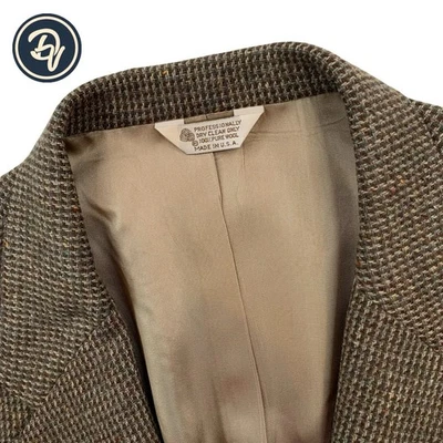 1980's 48 R Orvis Brown Speckled X Harris Tweed Patch Pocket Blazer Made USA - Image 1 of 4