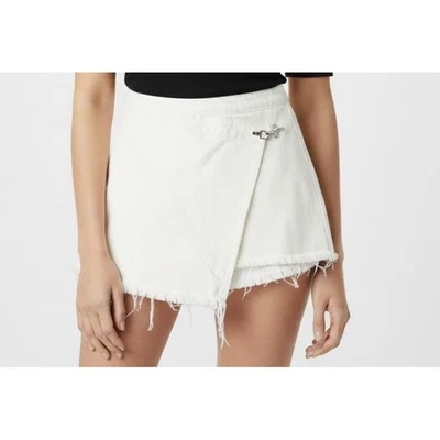 Falda envolvente de mezclilla blanca BLANKNYC dobladillo deshilachado hebilla utilitaria 28 Lagenlook Foto 1 de 4