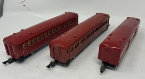 3 Vintage  American Flyer Lines Passenger Cars: 1-651, 2-650s, Need A LITTLE TLC - Picture 1 of 4