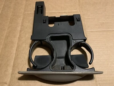 99 - 04 Ford F-250 F-350 00 - 05 Excursión en tablero portavasos montaje pergamino Foto 1 de 4