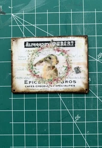 Puppenhaus Miniatur Handarbeit Faux französisches Blechschild mit Hasenmotiv 1:12 - Bild 1 von 1
