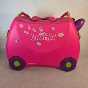 Trunki Trixie Pink Ride-On Suitcase With Saddle. Good Condition. strap and key - Picture 1 of 5
