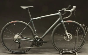 2025 Specialized Aethos Sport 105 Bike 56cm Alt. Color Oil FACT 10r Photo Model - Picture 1 of 13