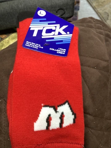 Wisconsin Badgers 1 PR. TCK  Red Men’s 9-13 Women’s 10-12 NWT Crew Socks Cover