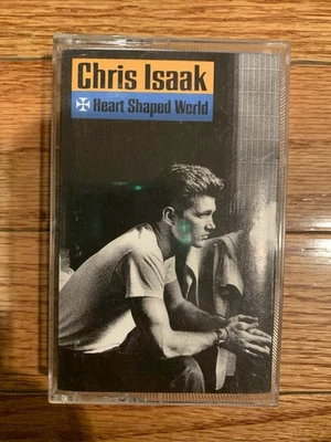 Heart Shaped World by Chris Isaak Cassette Tape 1989 Reprise - Imagem 1 de 3