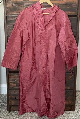 The Totes Coat Rain Jacket Lightweight 100% Nylon Dusty Rose Size 8 No Belt - Image 1 of 4