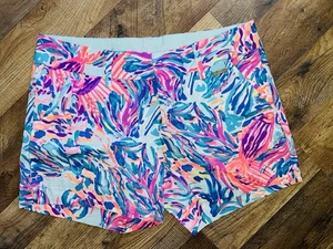 Lilly Pulitzer Callan Shorts in the "Serene Blue Seas the Day" print Size 2 - Picture 1 of 4