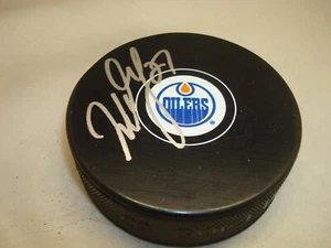 Milan Lucic Signed Edmonton Oilers Hockey Puck Autographed 1A - Picture 1 of 2