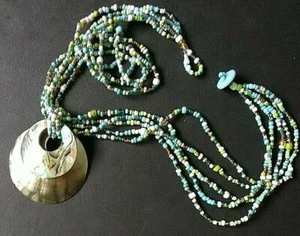 Schmuck Halskette Handarbeit Abalone Anhänger 5-Strang Multicolor Glas Rocailles - Bild 1 von 8