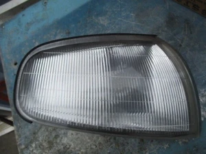 Se adapta a la luz de esquina de estacionamiento lateral derecho del conductor de Toyota Camry 1992-1994 - Imagen 1 de 3