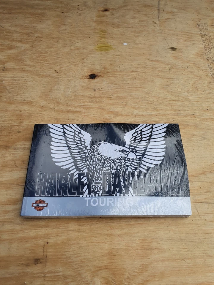 Genuine Harley-Davidson Touring OWNERS MANUAL 2021 Models 94000825 - Image 1 of 4
