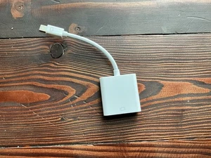 Adapter projektora Apple - Zdjęcie 1 z 4
