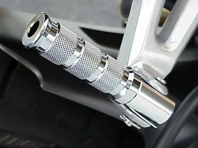 Kawasaki Z125 Ninja 250 250R 300 ZX6 ZX6R ZX7 ZX9 ZX11 ZRX 1100 REAR FOOT PEGS - Image 1 of 2