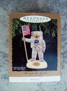 Hallmark The Eagle Has Landed Astronaut & US Flag Magic Ornament Light & Voice - Picture 1 of 3