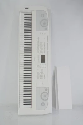 Yamaha DGX-670 88 teclas portátil grande branco - Imagem 1 de 4